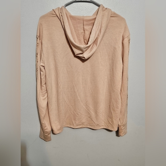 Live Well Lounger Pullover size Medium - Picture 3 of 4